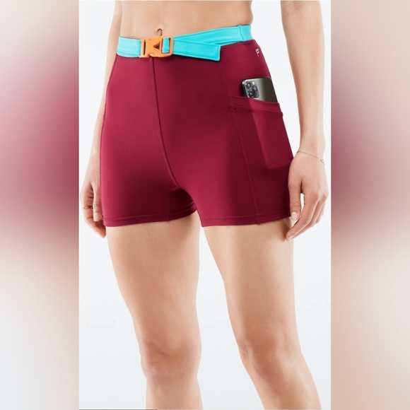 Fabletics High-Waisted Motion365® Hike Short 3'', Color Brick/Multi Size S - Picture 1 of 15